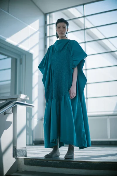 Look 16